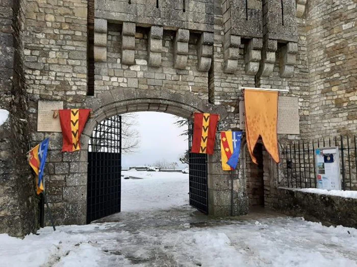 Slotsophold for 2 personer i tårnværelse på Hattonchâtel Château i Frankrig - Lynauktion