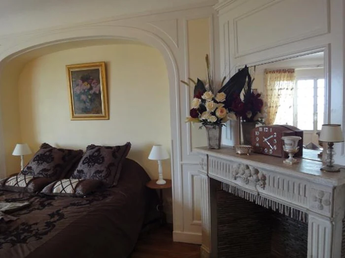 Slotsophold for 2 personer i tårnværelse på Hattonchâtel Château i Frankrig - Lynauktion