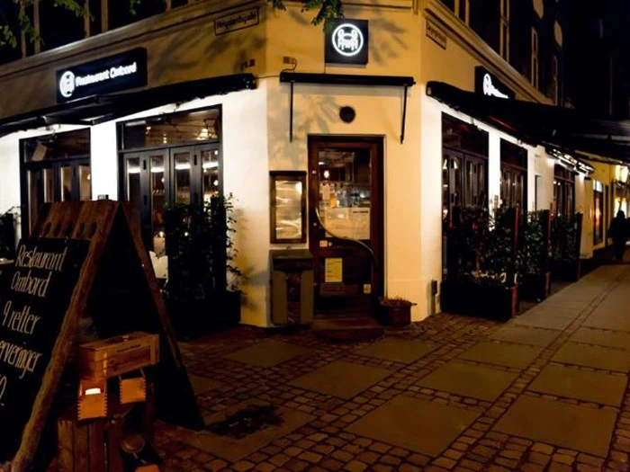 Valgfri 3-retters menu for 2 personer hos Restaurant Ombord i Århus