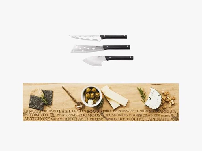 Cheeo osteknivesæt og antipasti serveringsbræt i eg fra Gefu og Just Slate