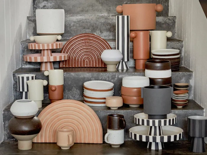 OYOY, Rainbow fad keramik, beige - H2 x L34 x W21