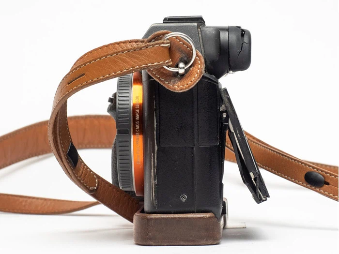 Jan Grarups udtjente Sony a7II kamera samt billede og bog