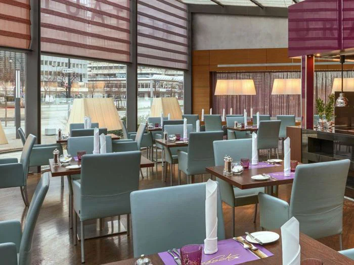 Miniferie i Berlin på 4-stjernet superior hotel - Førsteklasses beliggenhed ved Alexanderplatz