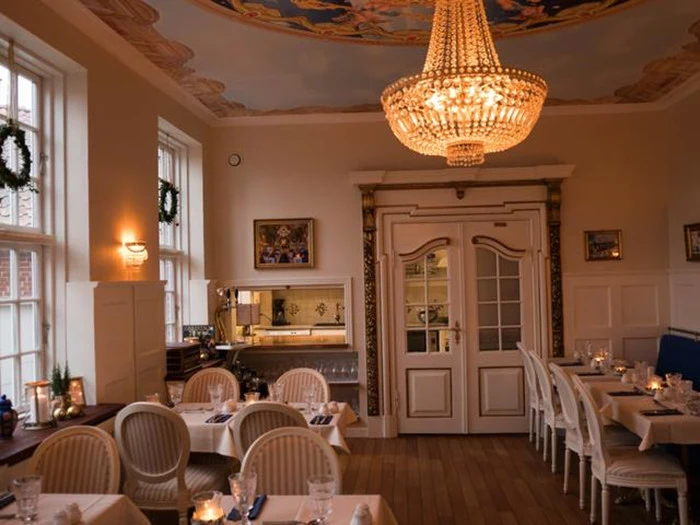 Weekendophold for 2 personer i luksussuite på Hotel Postgården Holsted