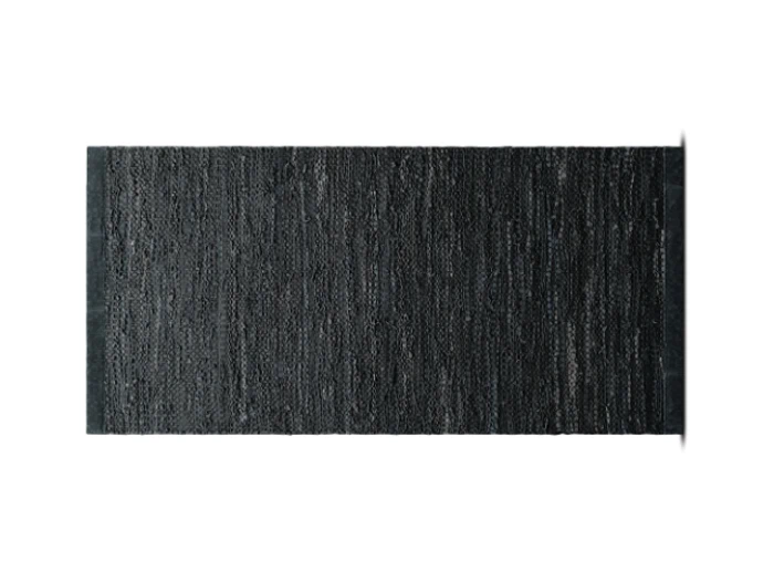 En rektangulær, mørkegrå struktureret måtte eller tæppe med subtile lodrette mønstre, vist på en hvid baggrund.