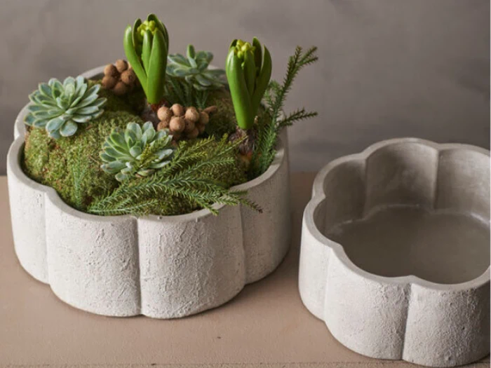 GUS Design, Curve, Skåle, Grå, Cement, Sæt af 2 stk., H:10 x Dia:25 cm, H:12 x Dia:30 cm
