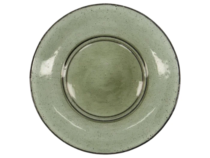 En rund, grøn keramiktallerken med en let hævet kant og et spættet mønster, set ovenfra på en hvid baggrund.