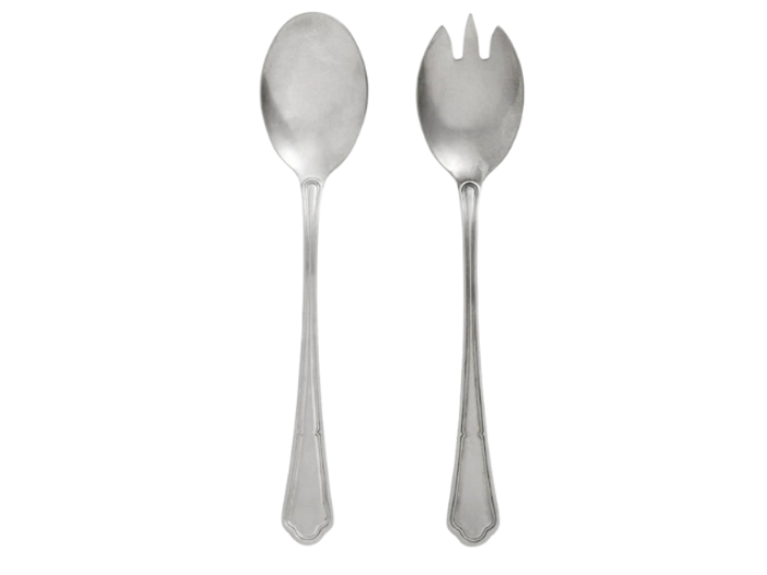 To serveringsredskaber i sølv: en ske og en gaffel med en bred, afrundet form og to store tænder, begge med matchende dekorative håndtag.