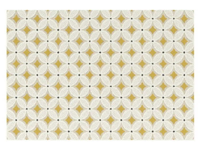 Geometrisk mønster med overlappende hvide cirkler, guldfarvede diamantformer og små sorte prikker på en lys baggrund.