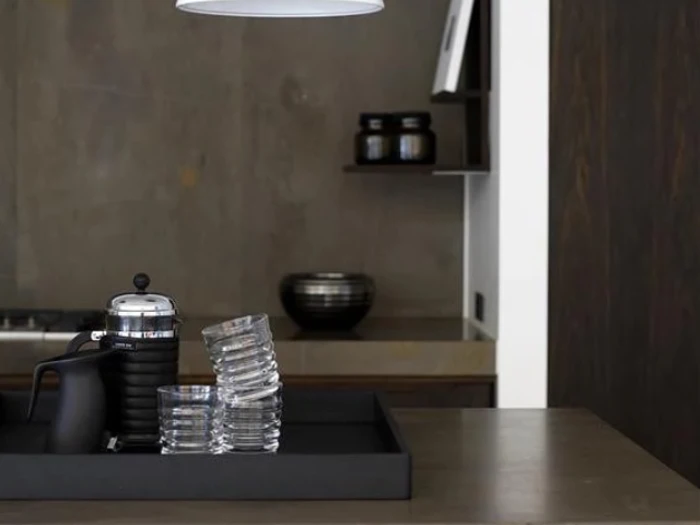 Louise Roe, Bakke, Sortbejdset Egetræ, 28x56 cm