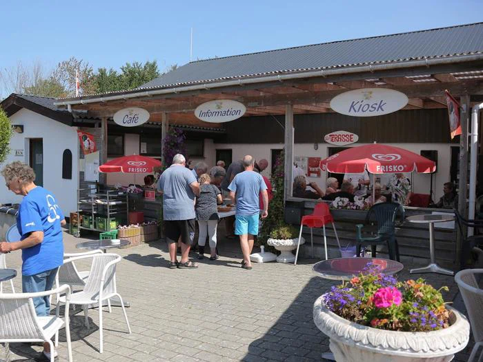 Familie camping: Miniferie i Camp-Let ved Reersø Camping - Omgivet af smuk natur og tæt ved vandet