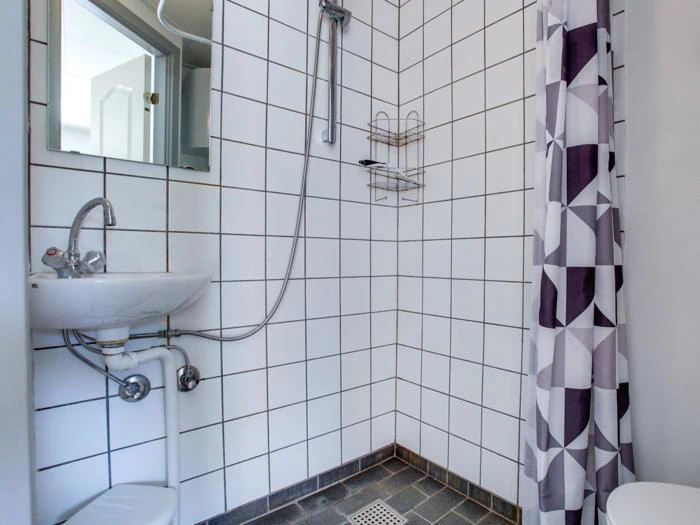 Bornholm: 4 nætter på Feriecenter Bornholm for 4 personer - Havkik fra stue og udsigtsterrasse