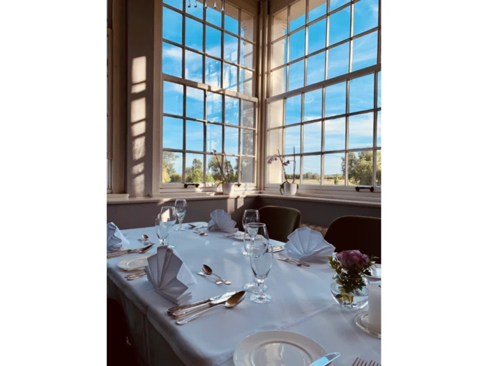 Miniferie for 2 på Hotel & Golf Schloss Krugsdorf - Stearinlys middag og fortryllende natur