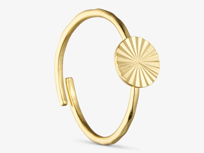 GRUNDLED, Scarlett, Ring, Forgyldt, 18 karat forgyldt messing, Justerbar