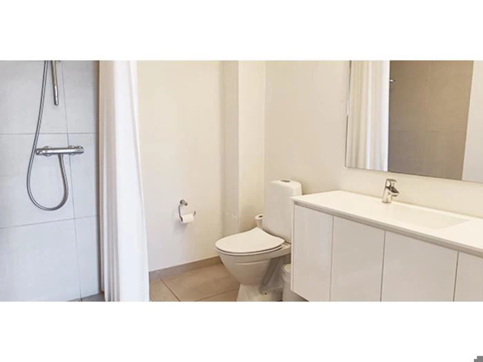 3. maj - 17. maj 2026: Ferie i Ballen Strandpark med morgenbuffet på Ballen Badehotel (4 personer)