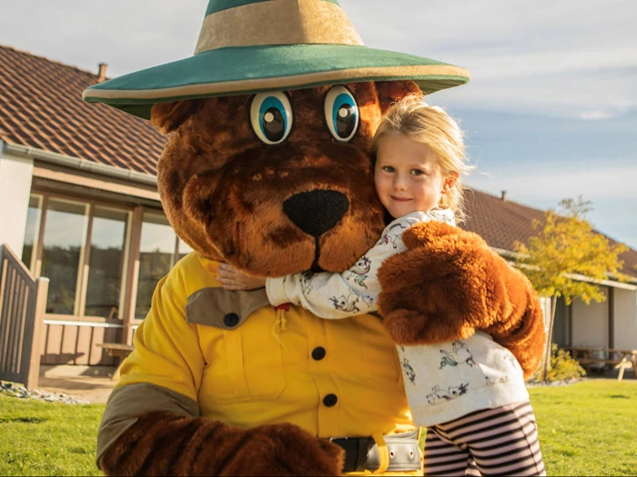 GIV HÅB – byd på et fantastisk weekendophold fra LANDAL GREENPARKS og støt Børn, Unge & Sorg!