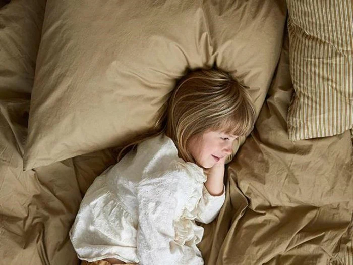 By KlipKlap, sengetøj, junior, Dark sand, 100x140 