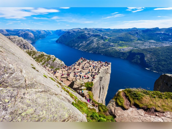 Last minute: Krydstogt for 2 med helpension til Norske Fjorde (30. maj - 06. juni 2026)