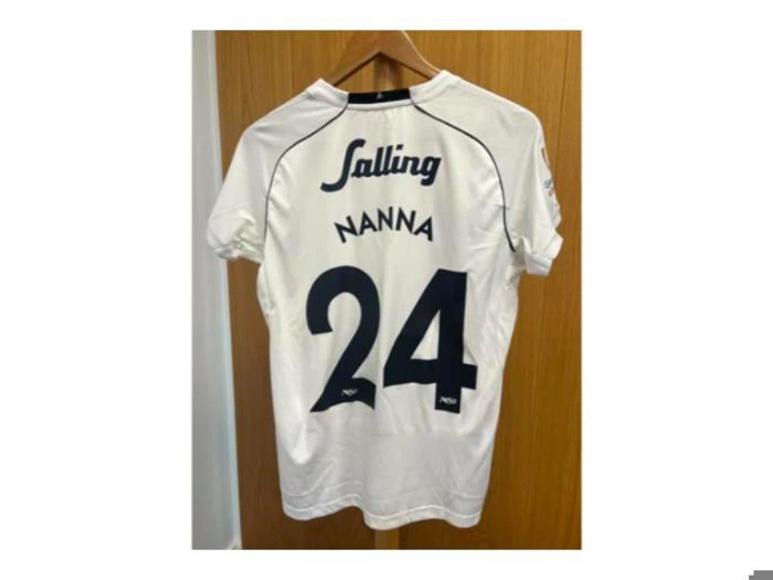 #24 Silke Lynge Larsens trøje i str. L fra AGF Kvinder - Brøndby IF Kvinder 8. marts 2025