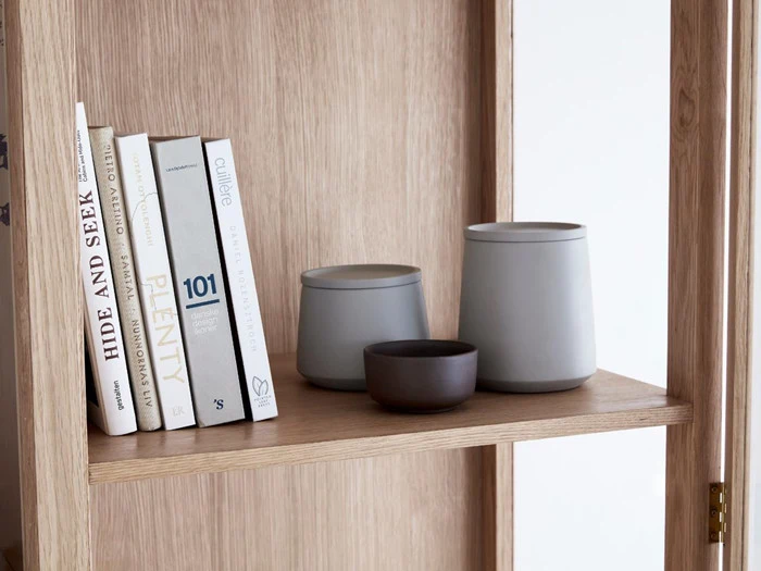 Vitrineskab fra Hübsch 