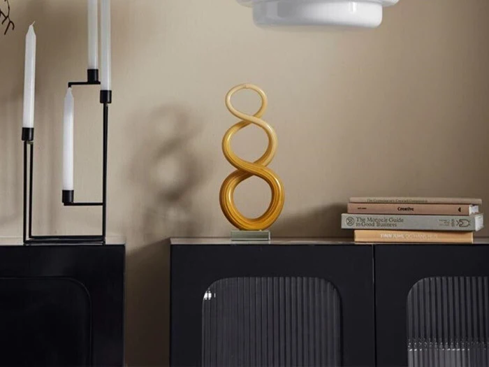 Vægskab med glaslåger fra Nordal - 85x80 cm 