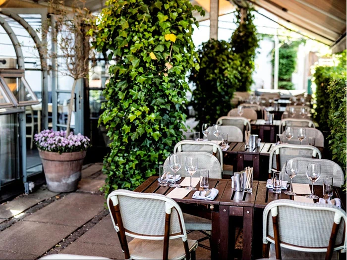 Overnatning på Skovshoved Hotel med smuk beliggenhed ved Strandvejen