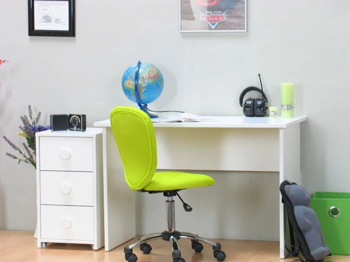 Marianne skrivebord med skuffemodul