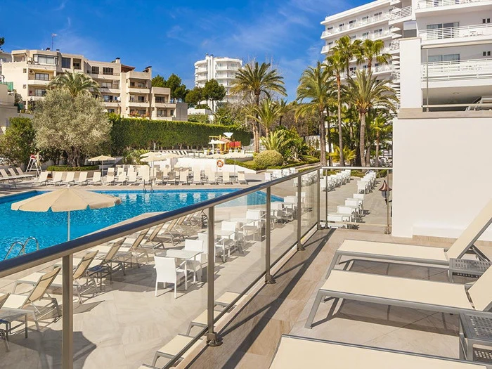 1 uges all Inclusive ferie hos Hotel Globales Palma Nova på Mallorca med Bravo Tours