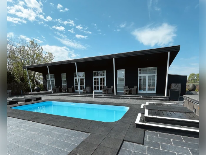 Miniferie for 2 på Samsø - Poolhus på Strandlyst Hotel og 3-retters gastronomi på Restaurant Behrnt