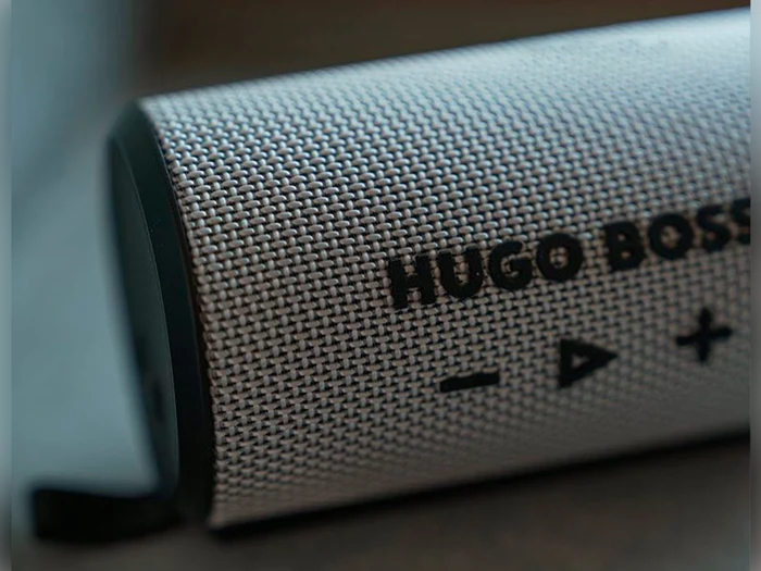 Sølv højtaler fra Hugo Boss