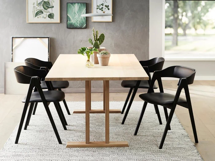 Spisebord fra Kristensen:Kristensen