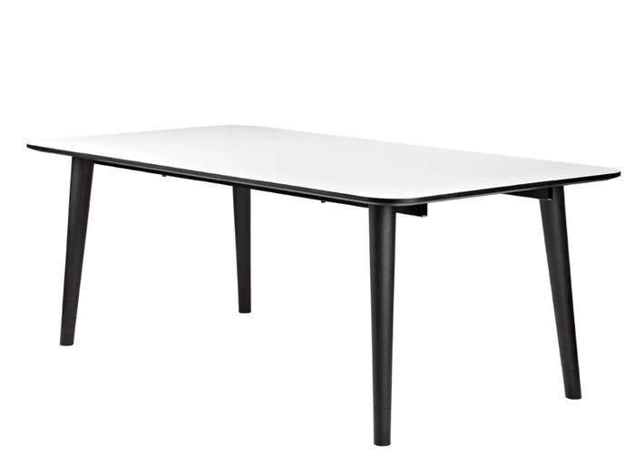 OBLIQUE dansk designet spisebord fra PBJ Designhouse