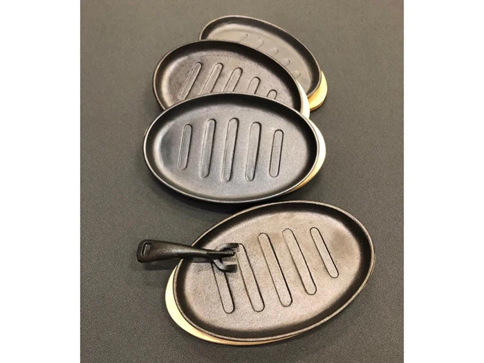 4 stk. støbejernstallerkner 