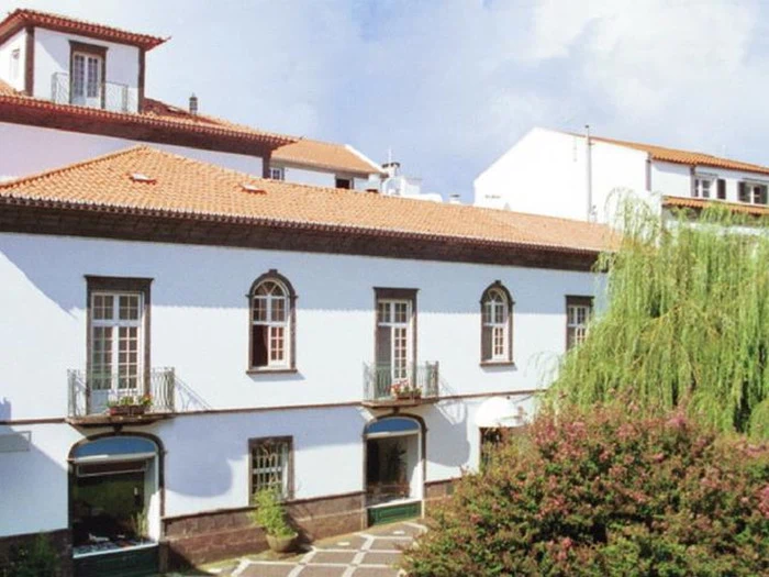 1 uges ferie for 2 pers. inkl. morgenmad til Azorerne med Bravo Tours (Afrejse 19/6 fra Kbh)