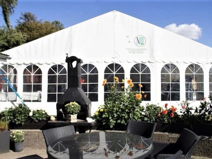 GAVEKORT PÅ LUKSUS TELTFEST I HAVEN TIL 60 PERSONER fra Nordjysk Service- Og Teltudlejning