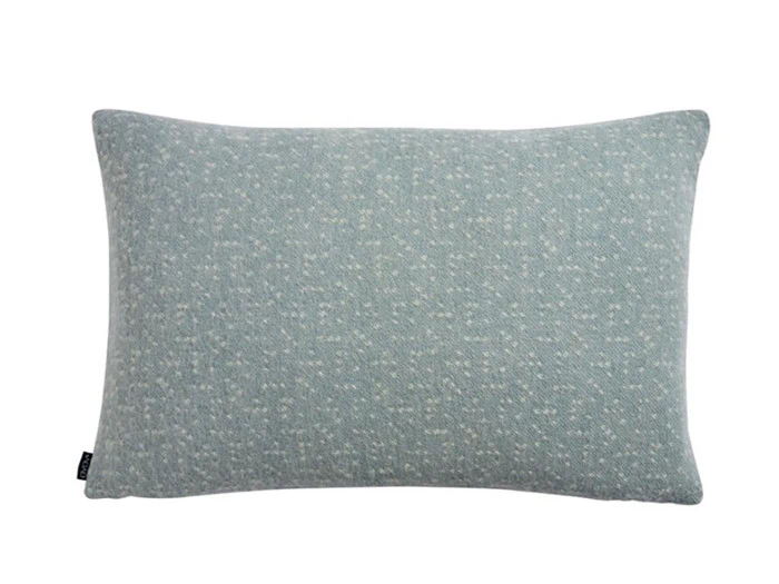 Tenji uldpude fra OYOY - støvet blå