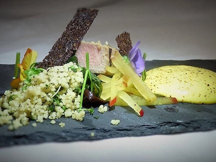 "Mad Med Kræs" ophold for 2 personer på Hotel Korning Kro