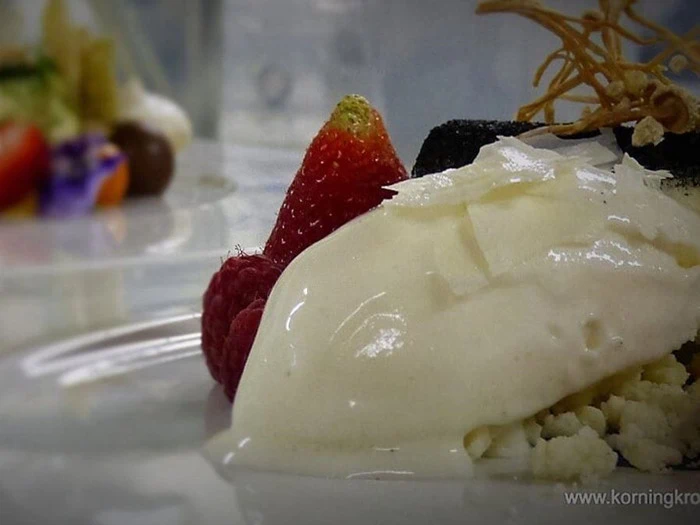 "Mad Med Kræs" ophold for 2 personer på Hotel Korning Kro