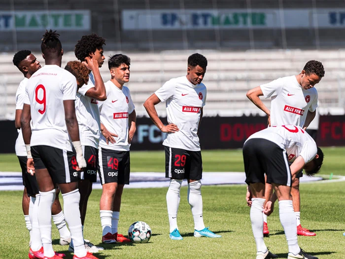 Signeret ALLE FOR ÉN-trøje #5 Marc Dal Hende str. M