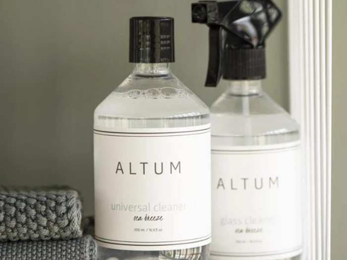 500 ml ALTUM glasrens og universalrengøring med sea breeze duft fra Ib Laursen