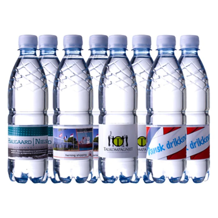 1 palle (1.596 stk) 0,5 ltr. kildevand med eget logo.