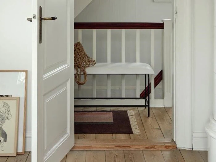 Vanilla bænk i hvid PU læder fra Nordal - L: 124 cm