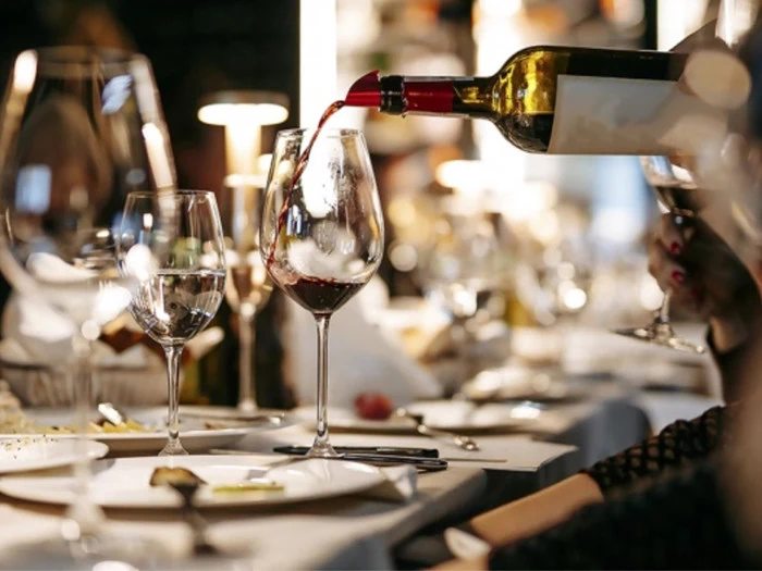 Ophold på Højslev Kro - Gourmetmad & Spa på værelset