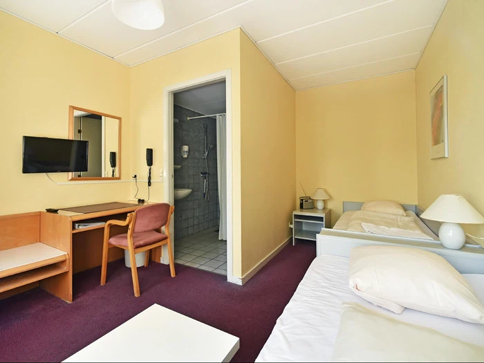 Ophold m/Vinmenu & 4-retters menu på Bogense Hotel 