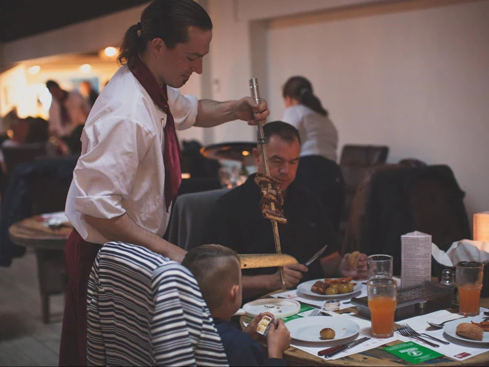 Buffet og buffalofilet til 5 personer hos Restaurant Rodeo