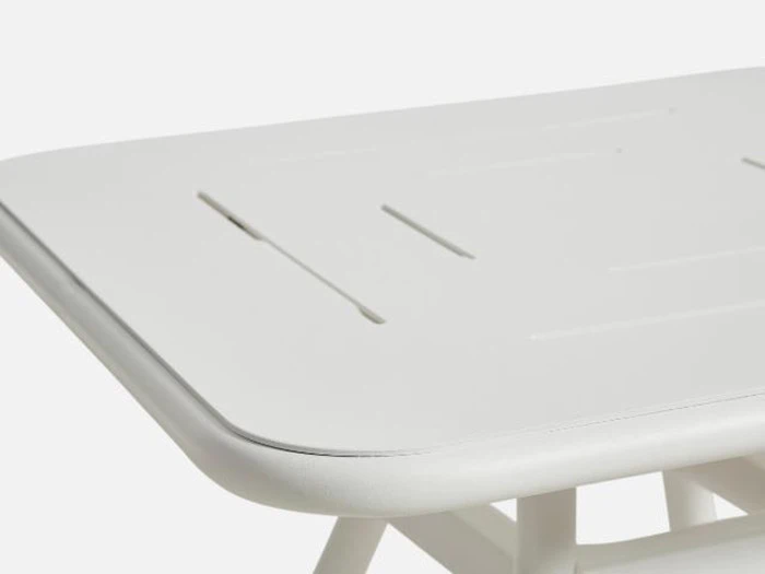 WOUD, RAY, firkantet cafébord, pulverlakeret aluminium, hvid, 65x65cm