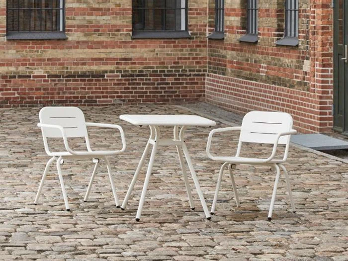 WOUD, RAY, firkantet cafébord, pulverlakeret aluminium, hvid, 65x65cm