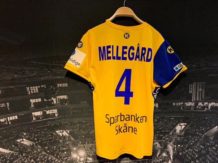SVENSKA HANDBOLLSLANDSLAGET OCH OLIVIA MELLEGÅRDS MATCHTRÖJA (MATCHANVÄND, GUL)